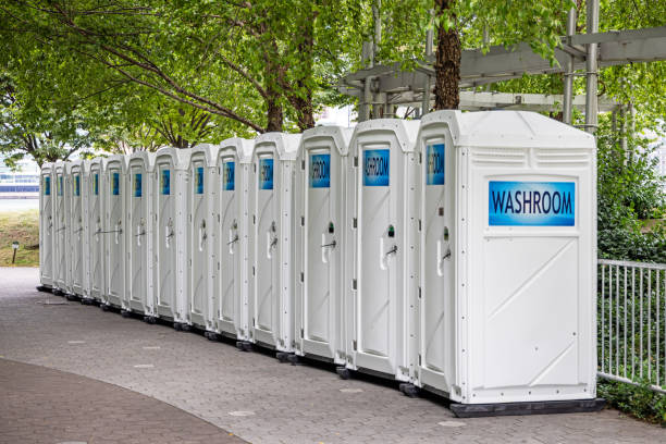 Best Porta potty rental near me  in Baytown, TX